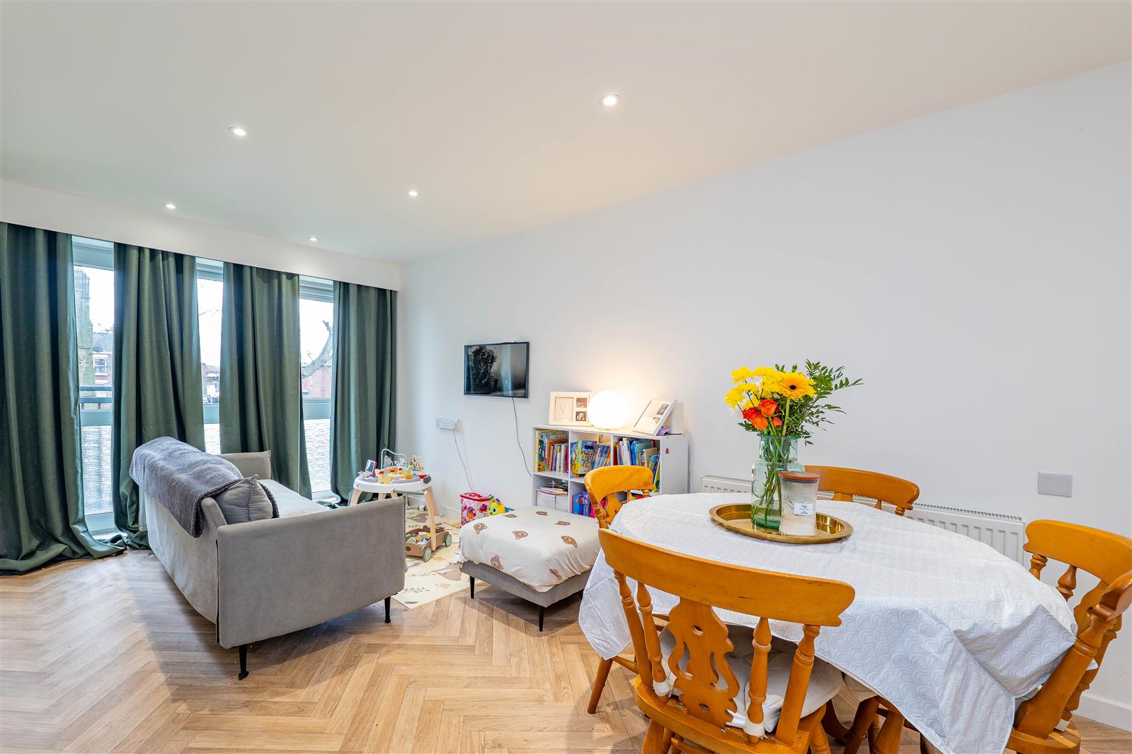 2 bed property in Bleasdale Street East, Preston